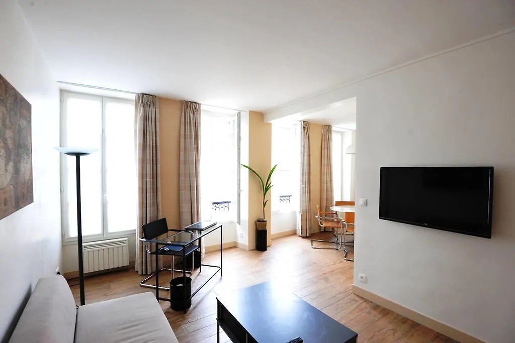 Appartements Place De La Contrescarpe Lägenhet Paris